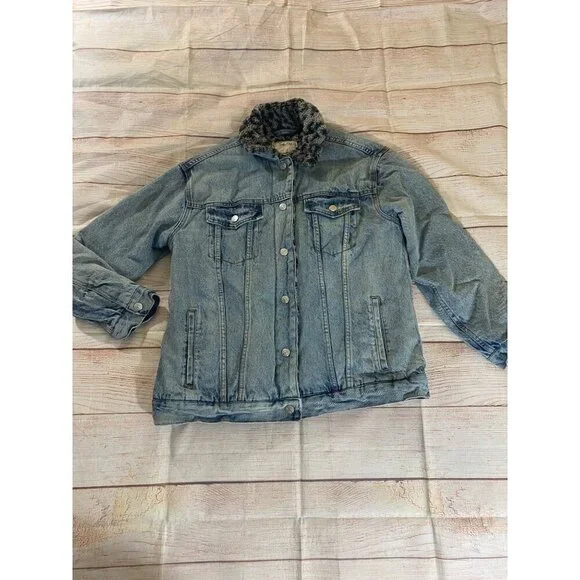 We The Free By Free People Women's Wild Ones Sherpa Trucker Denim Jacket - Small - Picture 4 of 11